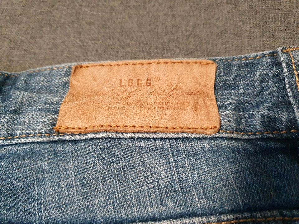Jeans-Hotpants von H&M, Gr. 27 in Stolberg (Rhld)