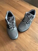Nike Air Max 90 Smoke, FN7810001 in der Größe 42 Sneaker Hessen - Wölfersheim Vorschau