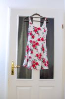 weißes Sommerkleid mit Blümchenmuster Leipzig - Gohlis-Mitte Vorschau