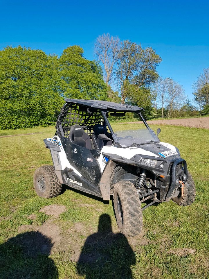 Polaris Rzr 900s in Wees