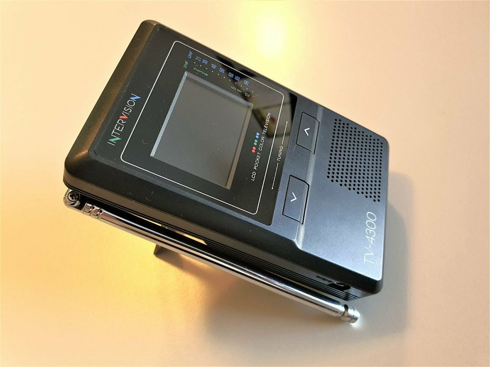 LCD Pocket Color TV INTERVISION TV-4300 in Heusweiler