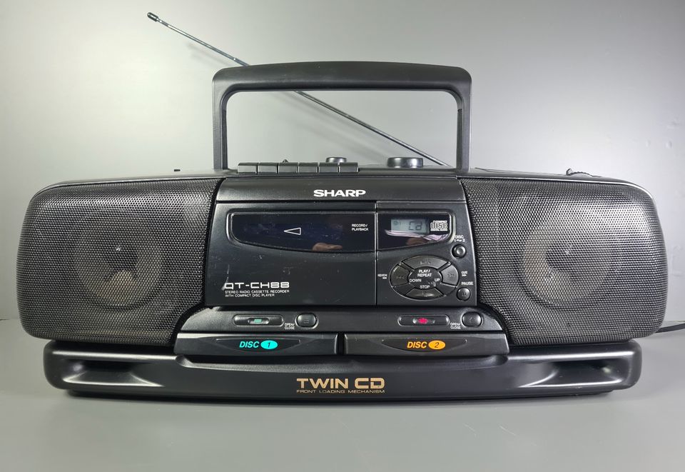 Sharp QT-CH88H(BK)Radio Kassette CD Ghettoblaster Retro in Gladbeck