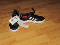 Adidas Schuhe / Sprtschuhe / Kinderschuhe Größe 31 Neu Nordrhein-Westfalen - Bergneustadt Vorschau