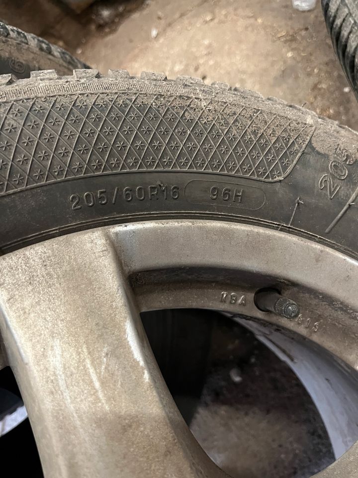 Alufelgen mit Reifen Marke Ronrl 205/60 R16 in Nottuln
