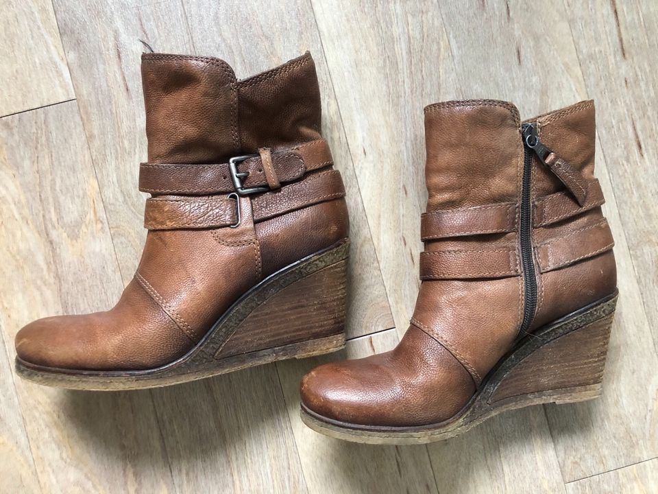 Damen Stiefeletten, Leder, leicht gefüttert in Baden-Württemberg -  Oberteuringen | eBay Kleinanzeigen ist jetzt Kleinanzeigen