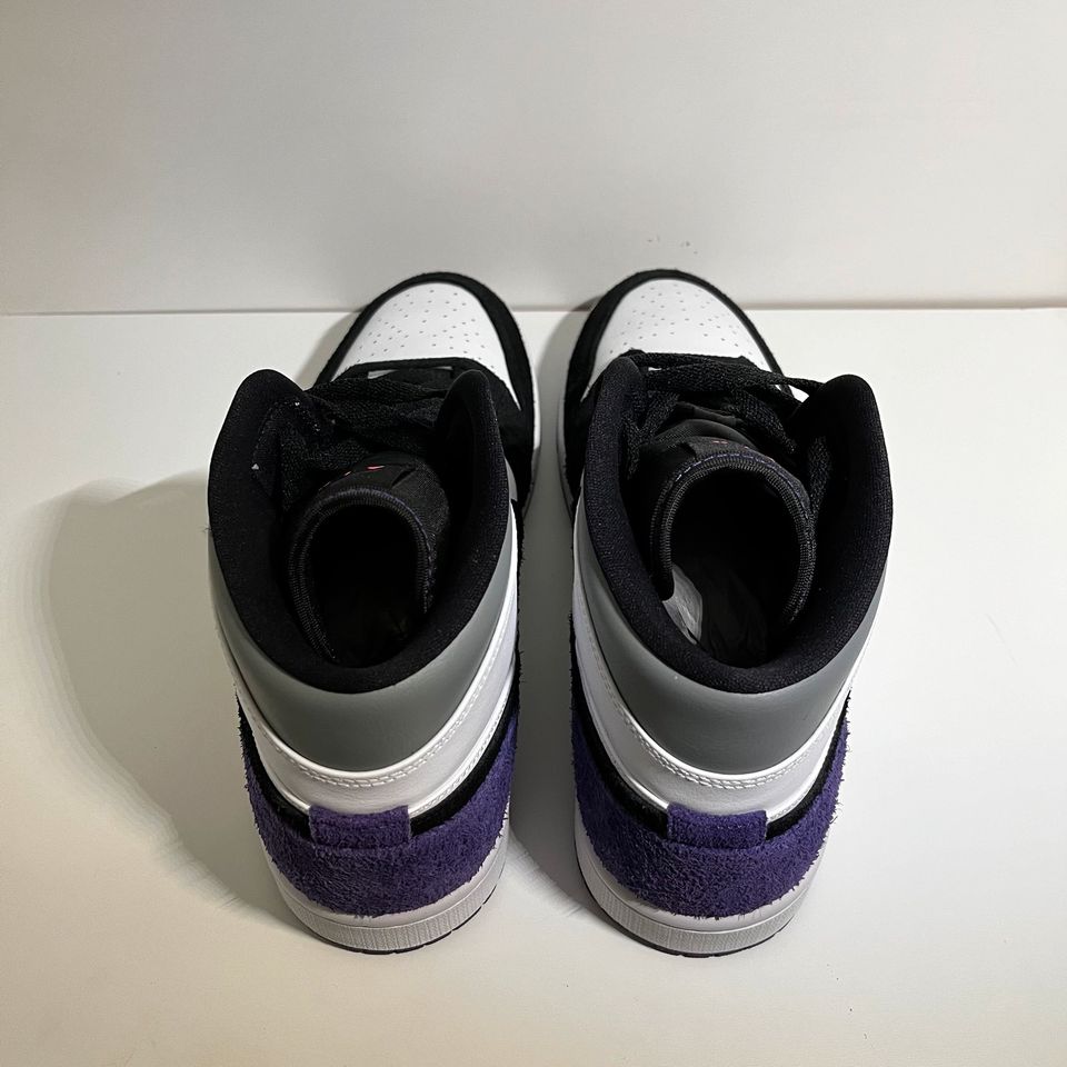 Nike Air Jordan 1 Retro Mid SE Court Purple - NEU (Gr. 44) in Berlin