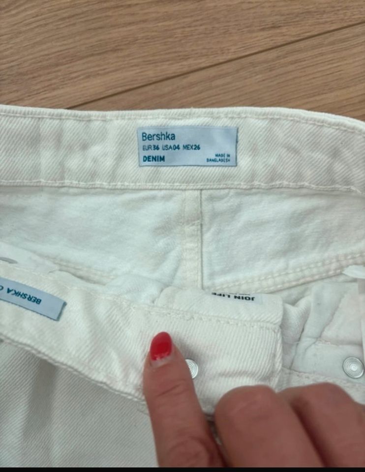 High Waist Jeans in weiß von Bershka Gr.36 neu mit Etikett in Heilbad Heiligenstadt