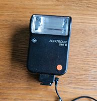 Fotoblitz agfa AGFATRONIC 240 B mit Kabel, funktionsfähig Hessen - Taunusstein Vorschau