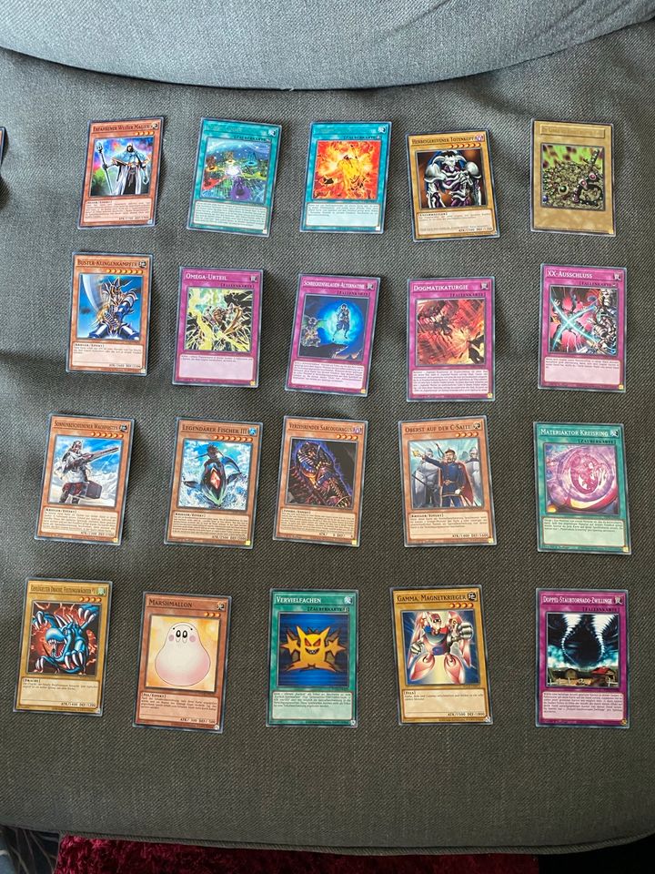 35 Yu-Gi-Oh Karten Sammlung in Düsseldorf