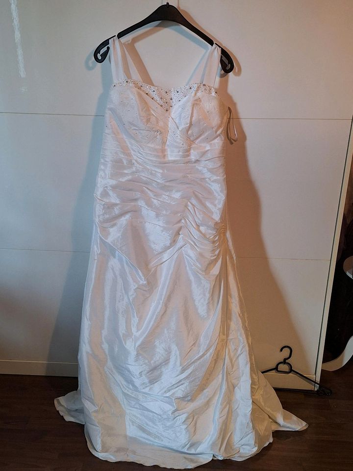 Schönes Brautkleid zu verkaufen in Hamburg