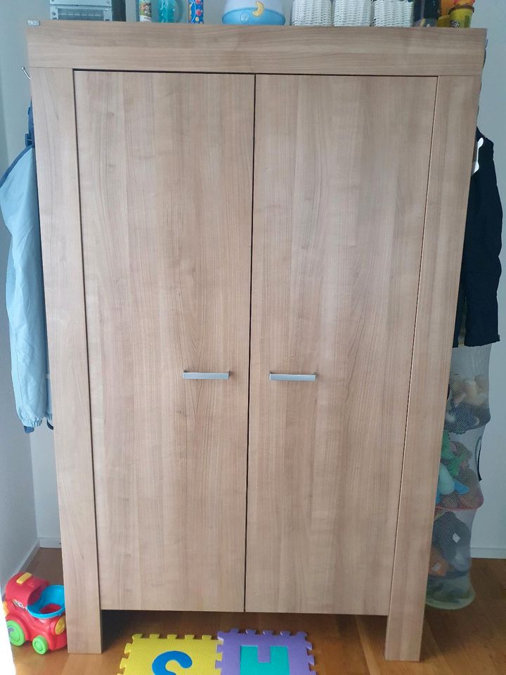 Kinderzimmermöbel Paidi/ Gitterbett/ Wickelkommode Schrank in Stuttgart