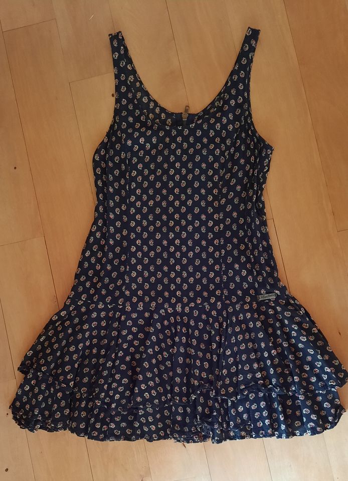 Hilfiger Denim Kleid Sommerkleid Gr. S small in Parsberg