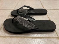 FLIP FLOP OCEAN Zehensteg Zehentrenner Textil Sandale schwarz 46 Baden-Württemberg - St. Leon-Rot Vorschau