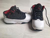Nike Air Jordan Max Aura 2 gr. 38,5 (38) UK 5.5 Nordrhein-Westfalen - Solingen Vorschau