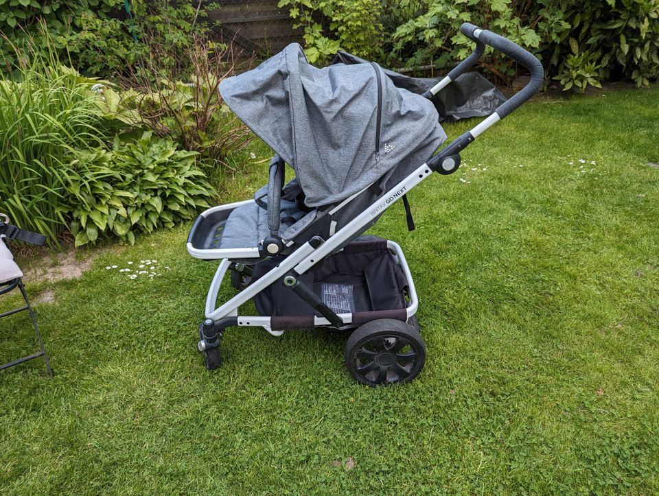 Kinderwagen Britax Go Next grau mit Sportrollen in Seligenstadt