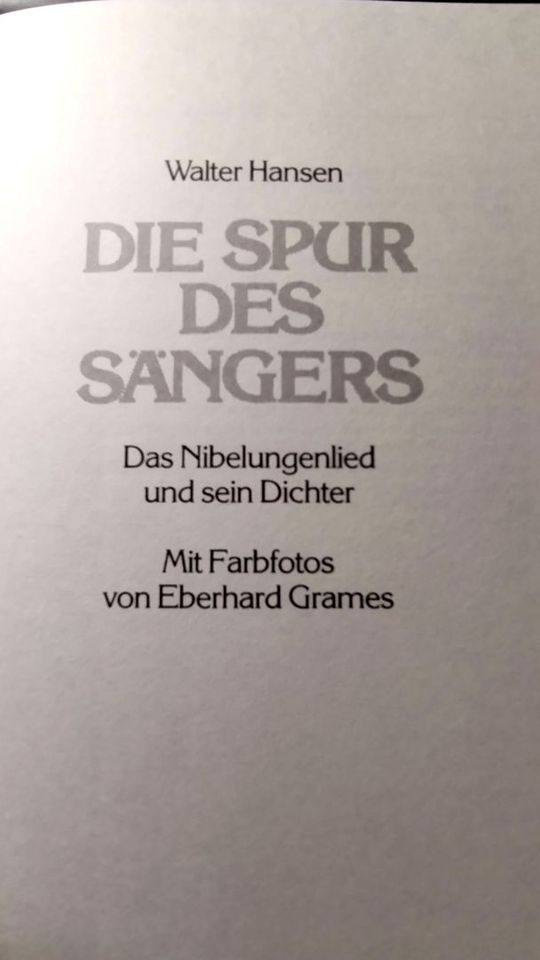 Die Spur des Sängers > Das Nibelungenlied und sein Dichter < in Berlin