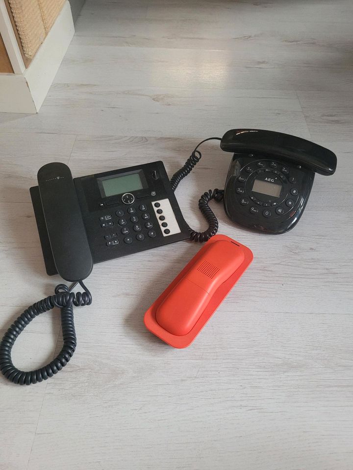 Telefone Konvolut Telekom AEG Telefunken in Raben Steinfeld
