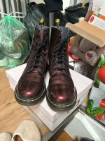 Dr.Martens Pascal rot Lack Baden-Württemberg - Volkertshausen Vorschau