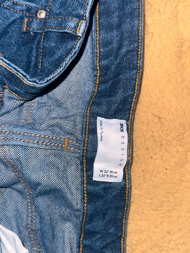 ASOS washed baggy jeans in Arnsberg