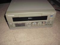 Panasonic S - VHS Videorecorder PG 5700 Professional Portable Pal Hessen - Friedrichsdorf Vorschau