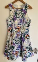 Kleid kurz weiß Blumen Größe 40 H&M Kiel - Mitte Vorschau