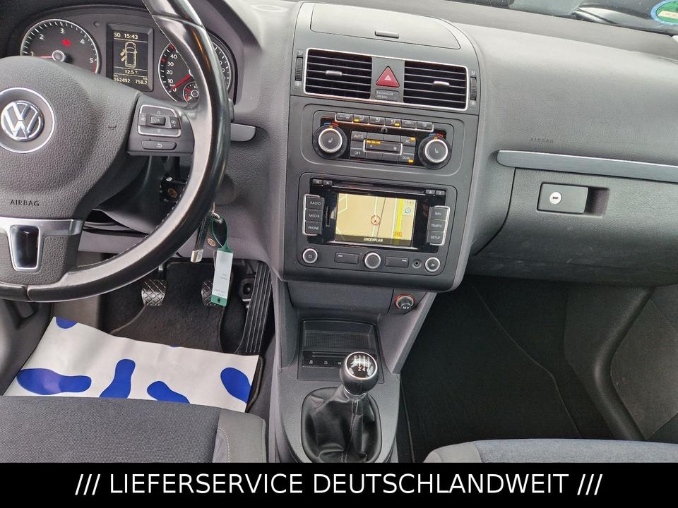 Volkswagen Touran 2.0 TDI Style Comfortline Navi Sithzg Tem in Osterode am Harz