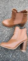 Buffalo 38 Stiefel Stiefeletten Cognac braun Chelsea Boots Baden-Württemberg - Essingen Vorschau