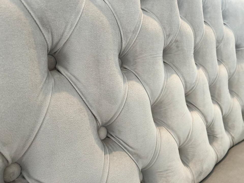 Sitzgruppe für Esstisch Sessel Stuhl Bank Chesterfield in Leipzig