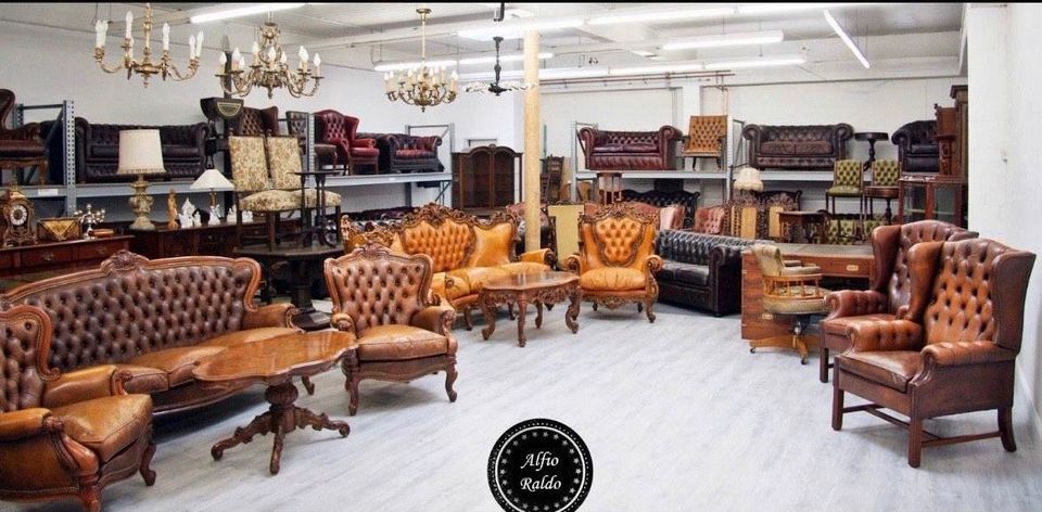 Möbel Antik Chesterfield Schrank Schreibtisch Sofa Designer in Lage