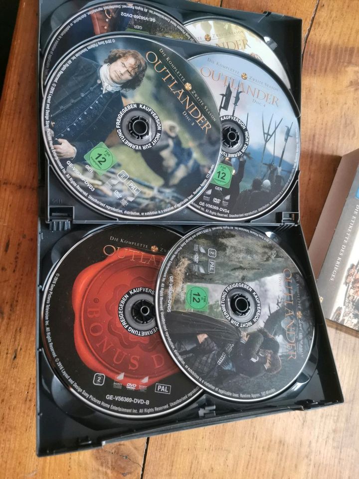 Outlander Staffel 2 DVDs neu in Bad Laasphe