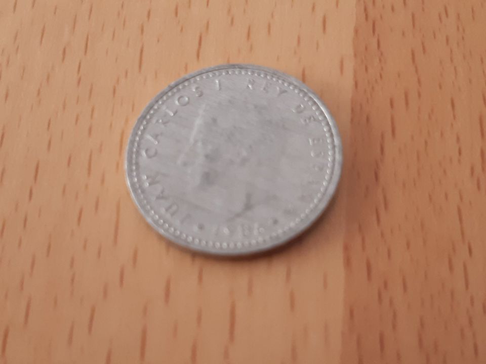 Konvolut Pesetas Peseten Münzen Scheine in Flechtingen