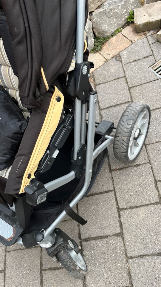 Teutonia Kinderwagen mit Zubehör in Weinsberg