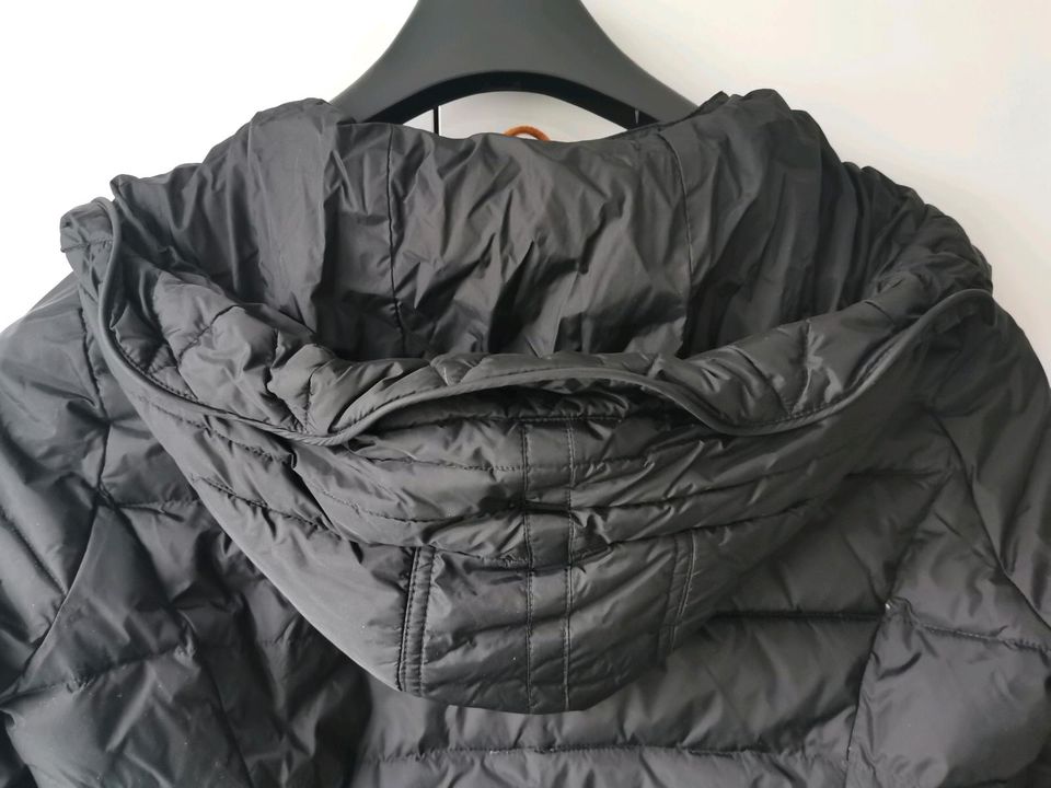 Winterjacke /Mantel Gr. M schwarz  von Tom Tailor in Neufahrn