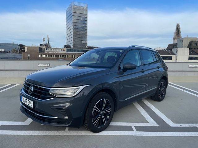 LANGZEITMIETE VW Tiguan Diesel Automatik  -  1.299 EUR Monat in Düsseldorf