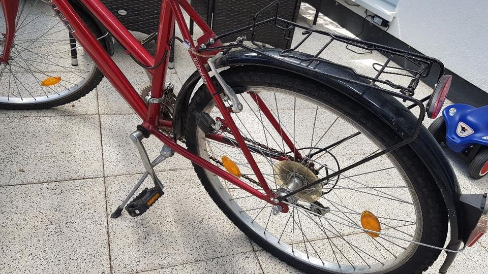 Fahrrad Marke Fischer rot in Rödermark