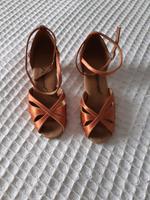 Diamant Damen Tanzschuhe dark tan Satin Gr. 38,5 NEU Nordrhein-Westfalen - Lippstadt Vorschau