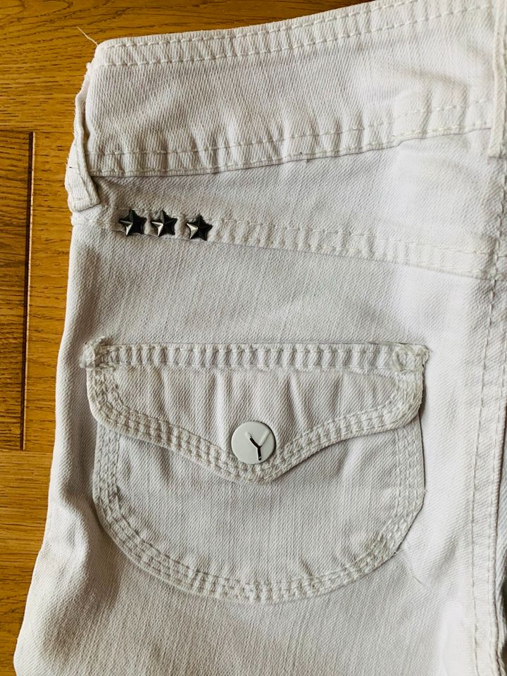 Jeans von H&M Größe 146 neuwertig in Bad Herrenalb