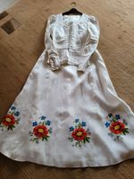 Kleid / Brautkleid mit Blumen Stickerei Nordrhein-Westfalen - Swisttal Vorschau