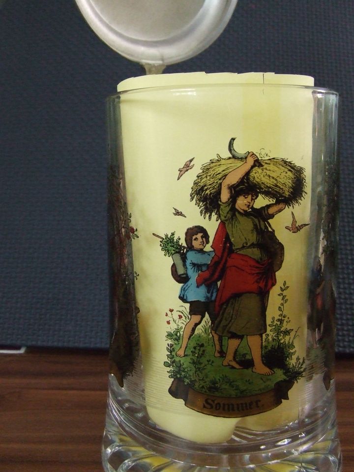 Bierkrug mit Zinndeckel, Glas „Vier Jahreszeiten“ NEU in Münchberg