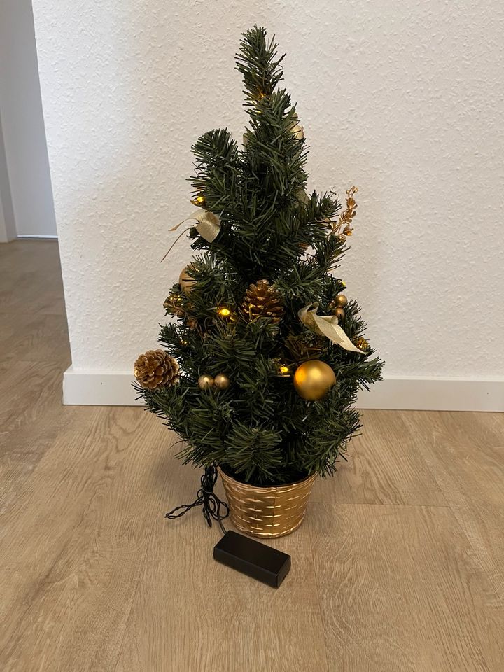 Deko-Weihnachtsbaum mit Beleuchtung ca. 50 cm in Leinfelden-Echterdingen