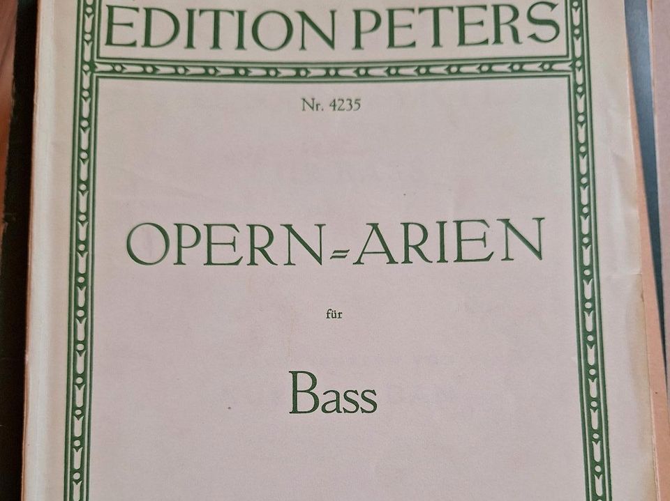 Arien für Bass in Neustadt