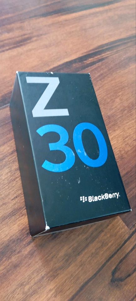 BlackBerry Z30 OLED / Zustand NEUWERTIG! in Solingen