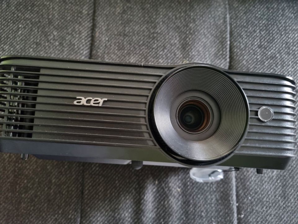 Acer x138wh Beamer  Projector in Berlin