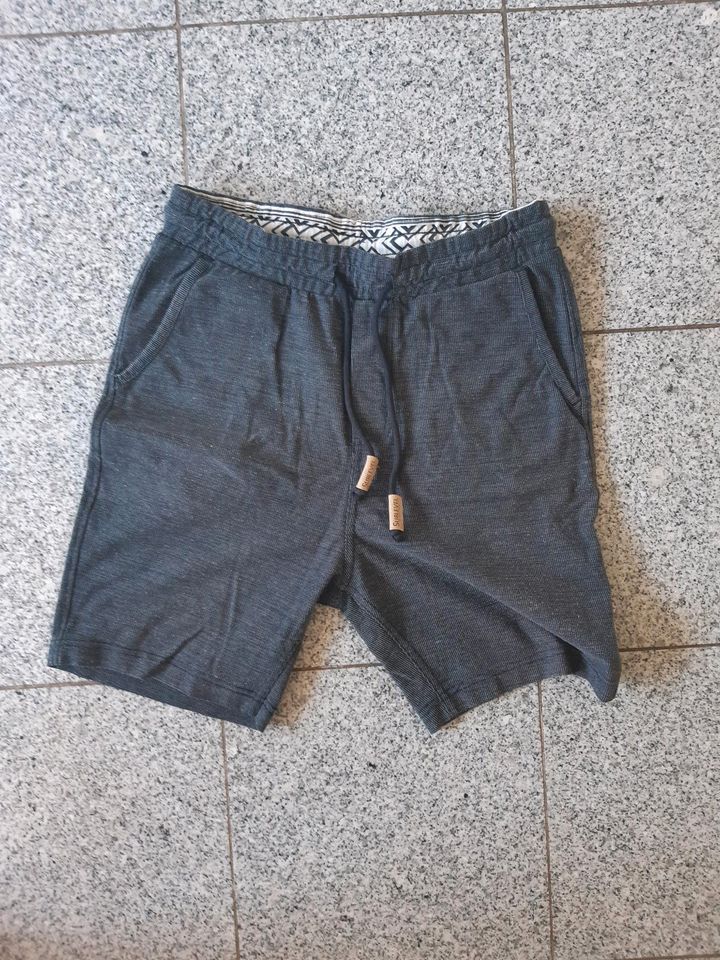 Shorts S (halblang) in Wedel