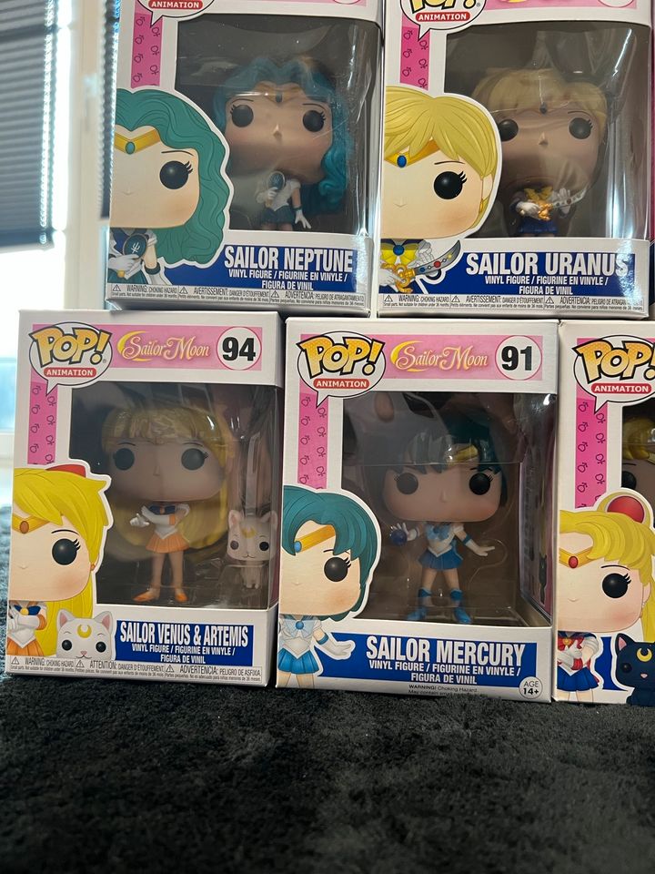Diverse Sailor Moon Funko Pops! in Hohenfels