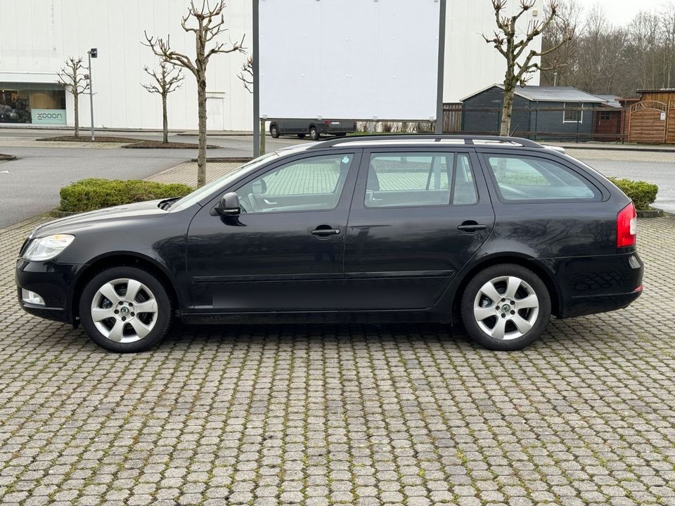 SKODA OCTAVIA 1.6TDI*TÜV.12-2025*AHK*ALU*KLIMA*EURO5 in Oldenburg