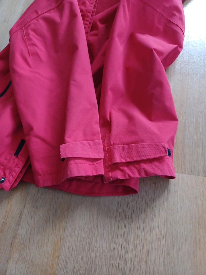 H&M Übergangsjacke wasserdicht rot Gr.122 Herbstjacke in Nordhorn