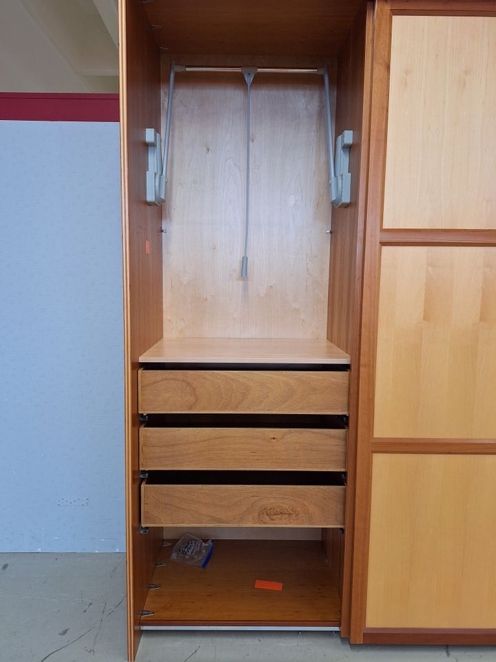 81 – Schwebetürenschrank, Kleiderschrank, Schrank in Erfurt