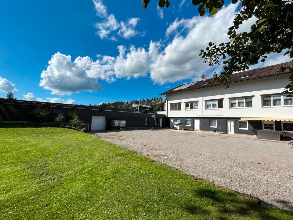 Mehrfamilienhaus mit Potenzial im Grünen - Kapitalanlage & Wohnen in Frankenhardt