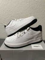 Gr 37.5 Nike Air Force 1 ESS Kinderschuhe unisex Nordrhein-Westfalen - Kerpen Vorschau